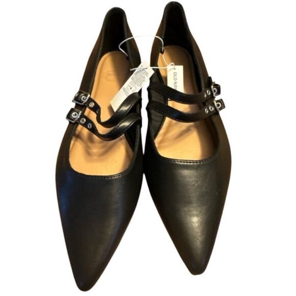 Old Navy Black Double-Buckle Mary
Jane Flats - Picture 8 of 8